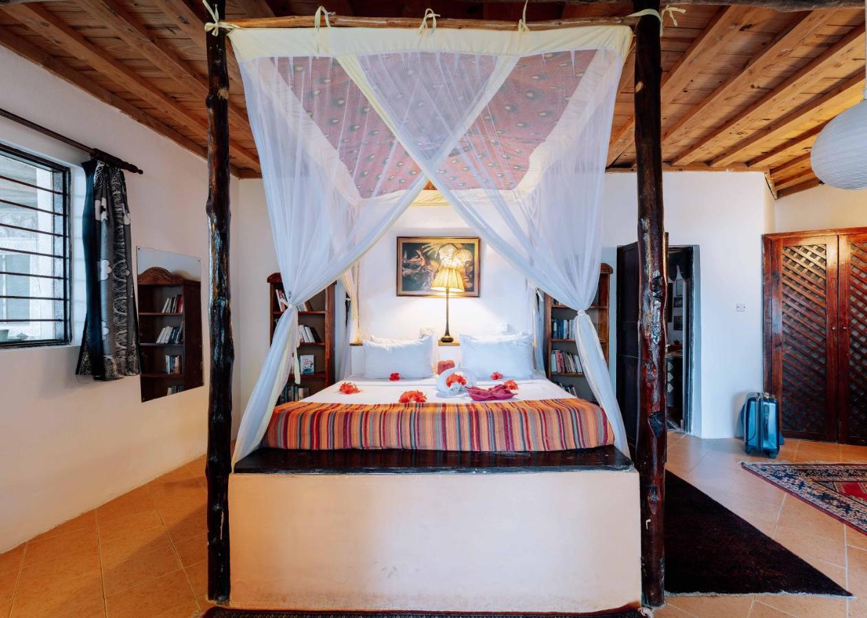 Utupoa Lodge *