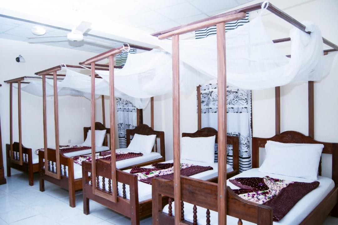 Hotel All Seasons