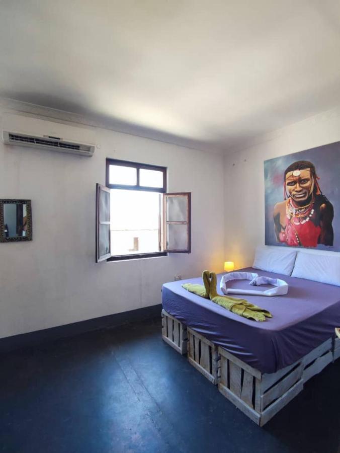 Hostel Zlife Stone Town *