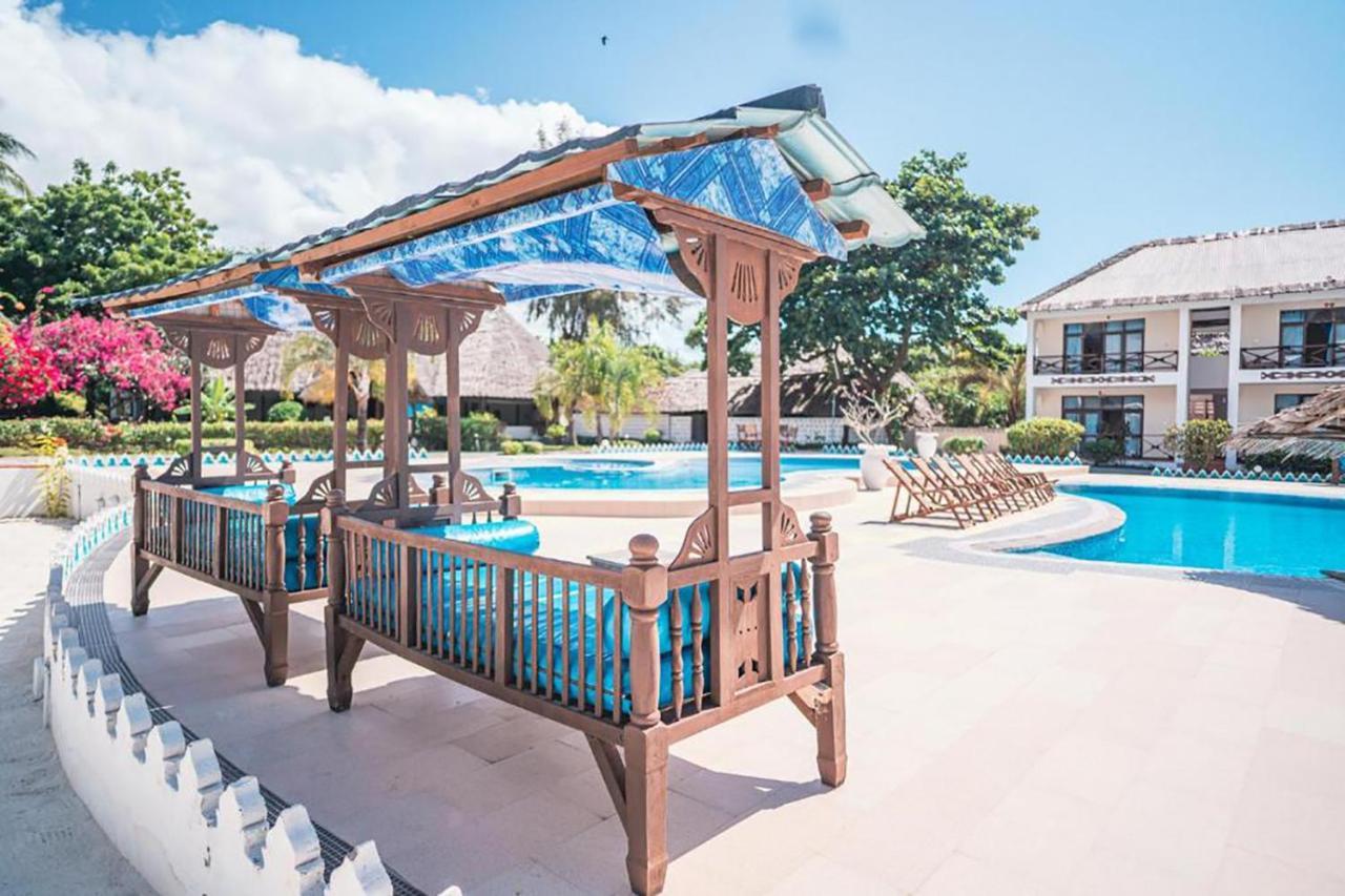 Five Palms 4* Bwejuu