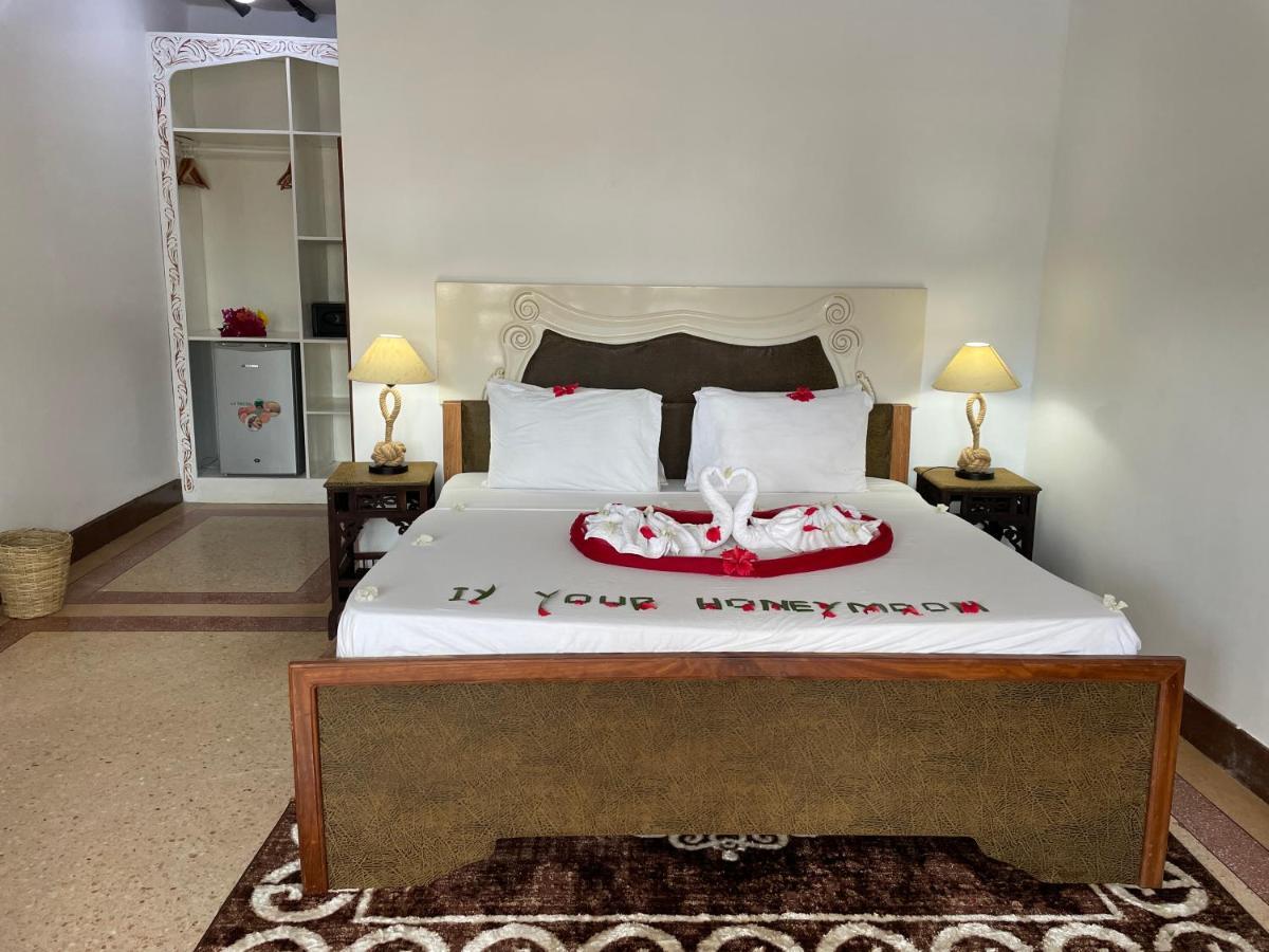 Five Palms 4* Bwejuu