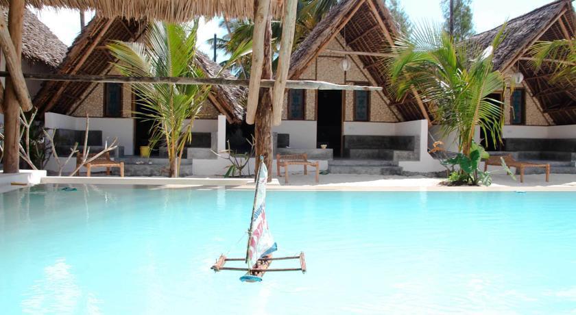 Nur Resort 3*