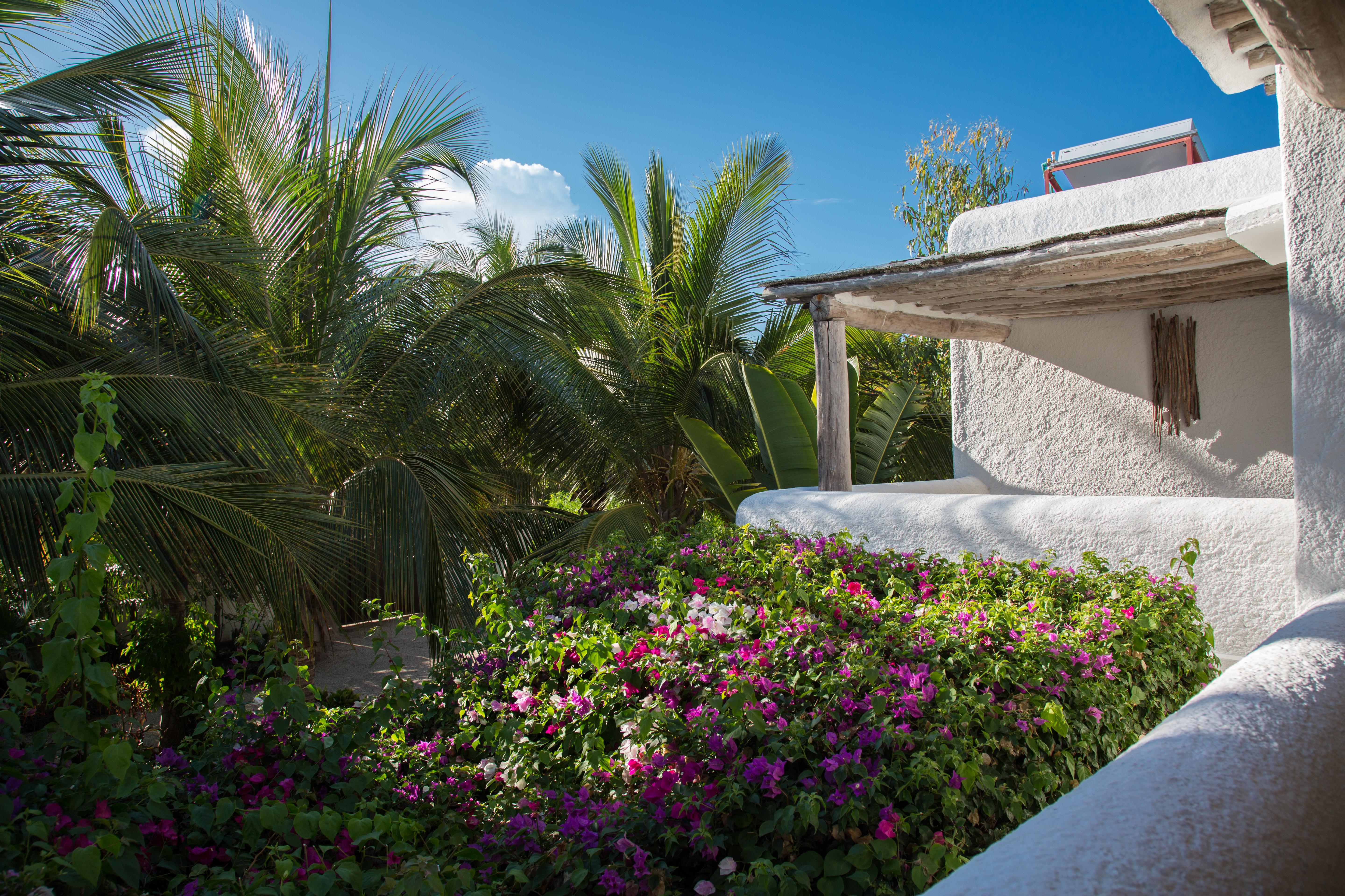 Uzuri Boutique Hotel 4*
