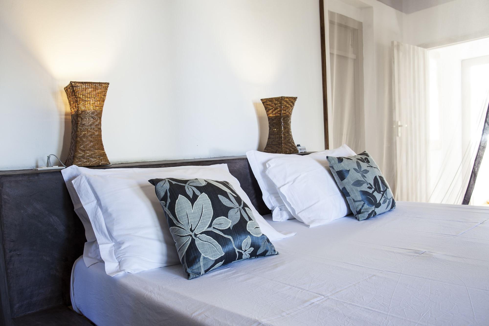 Uzuri Boutique 4*