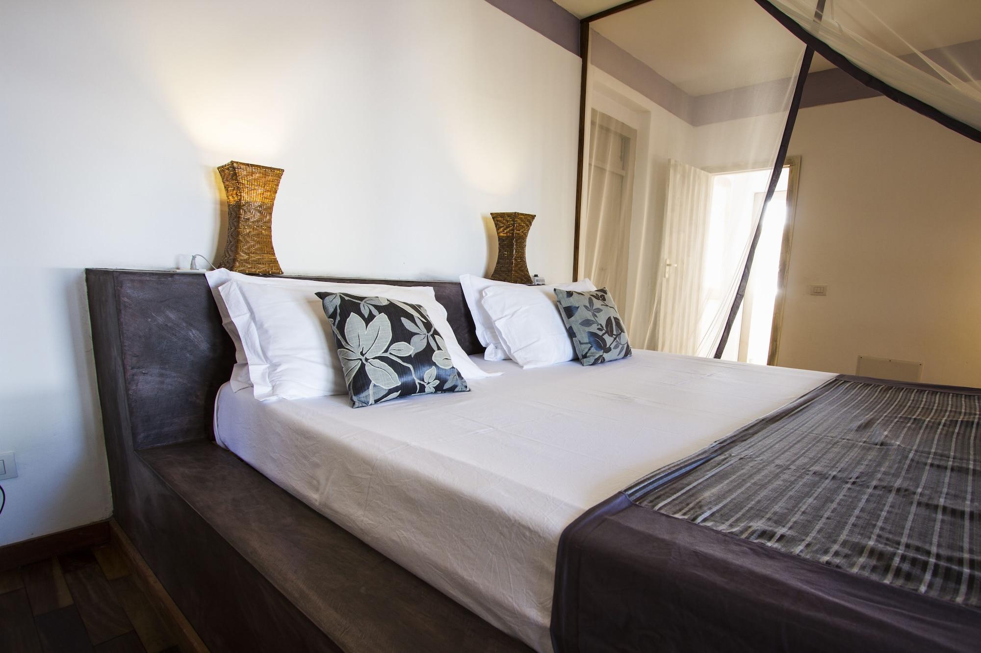 Uzuri Boutique Hotel 4*