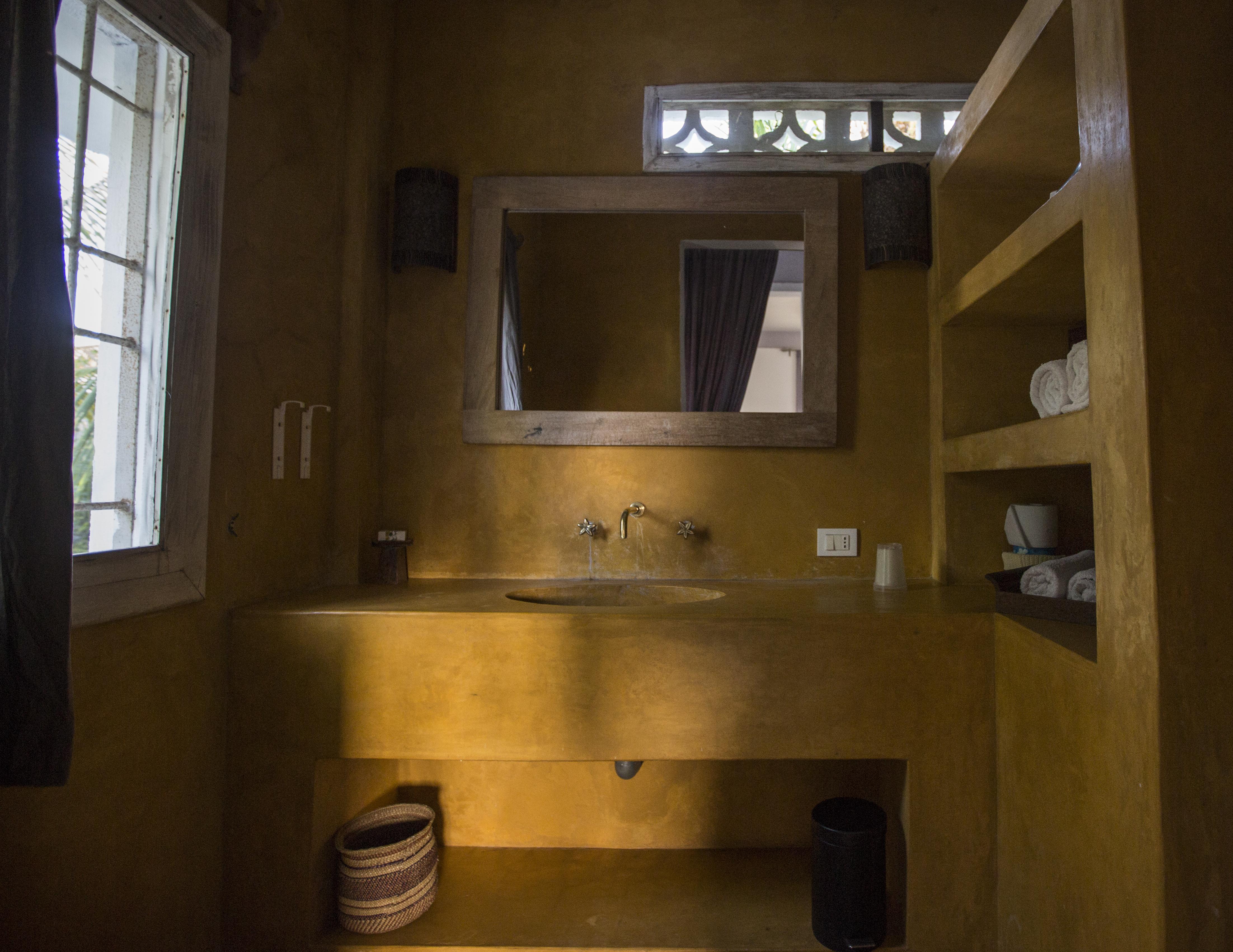 Uzuri Boutique Hotel 4*