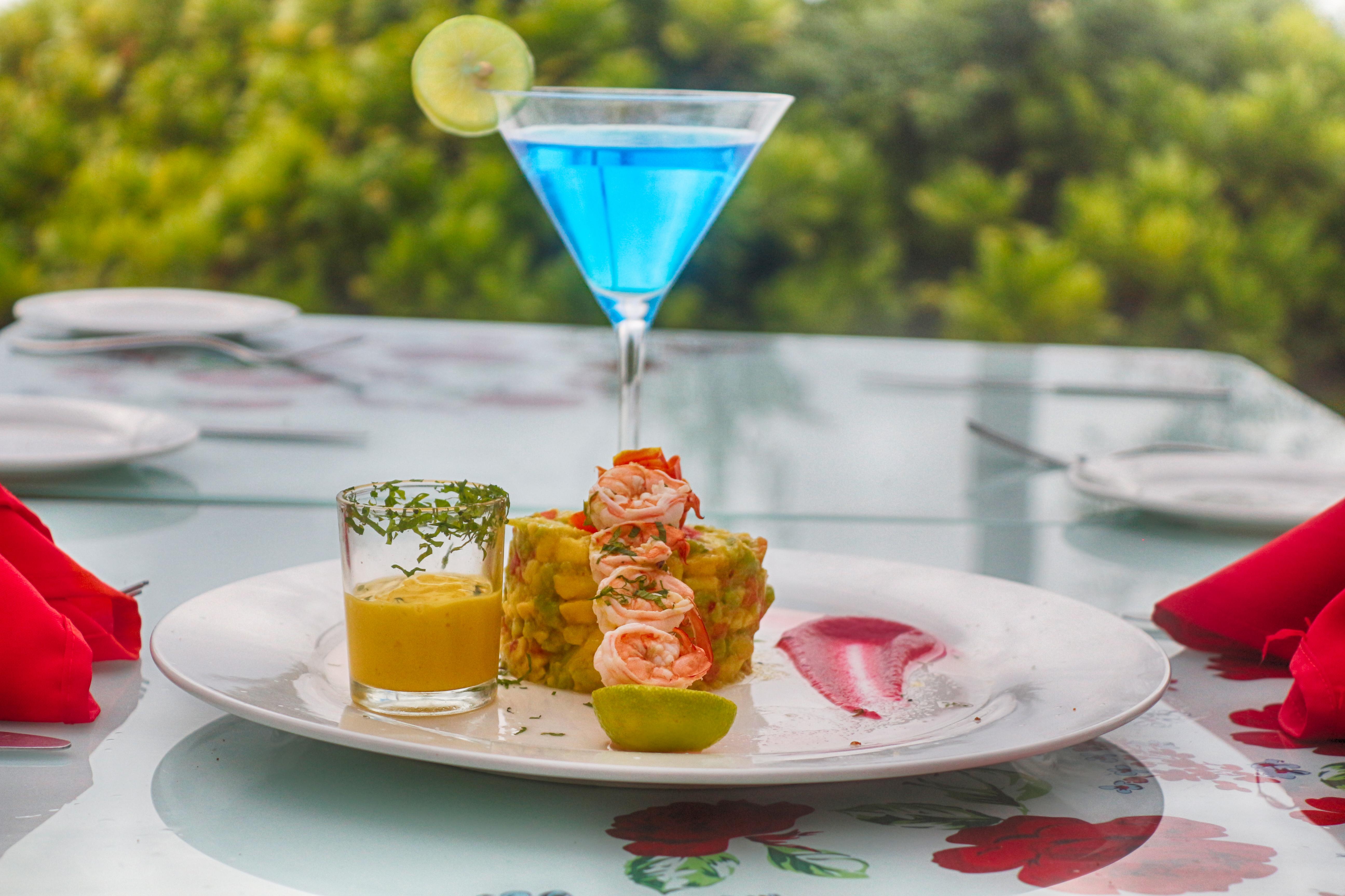 Mermaids Cove & 4* Uroa