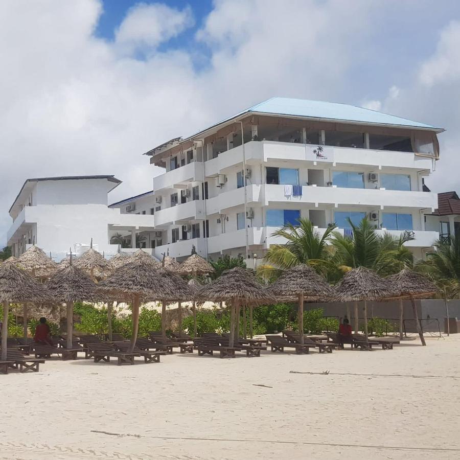 Lazy Beach 3*