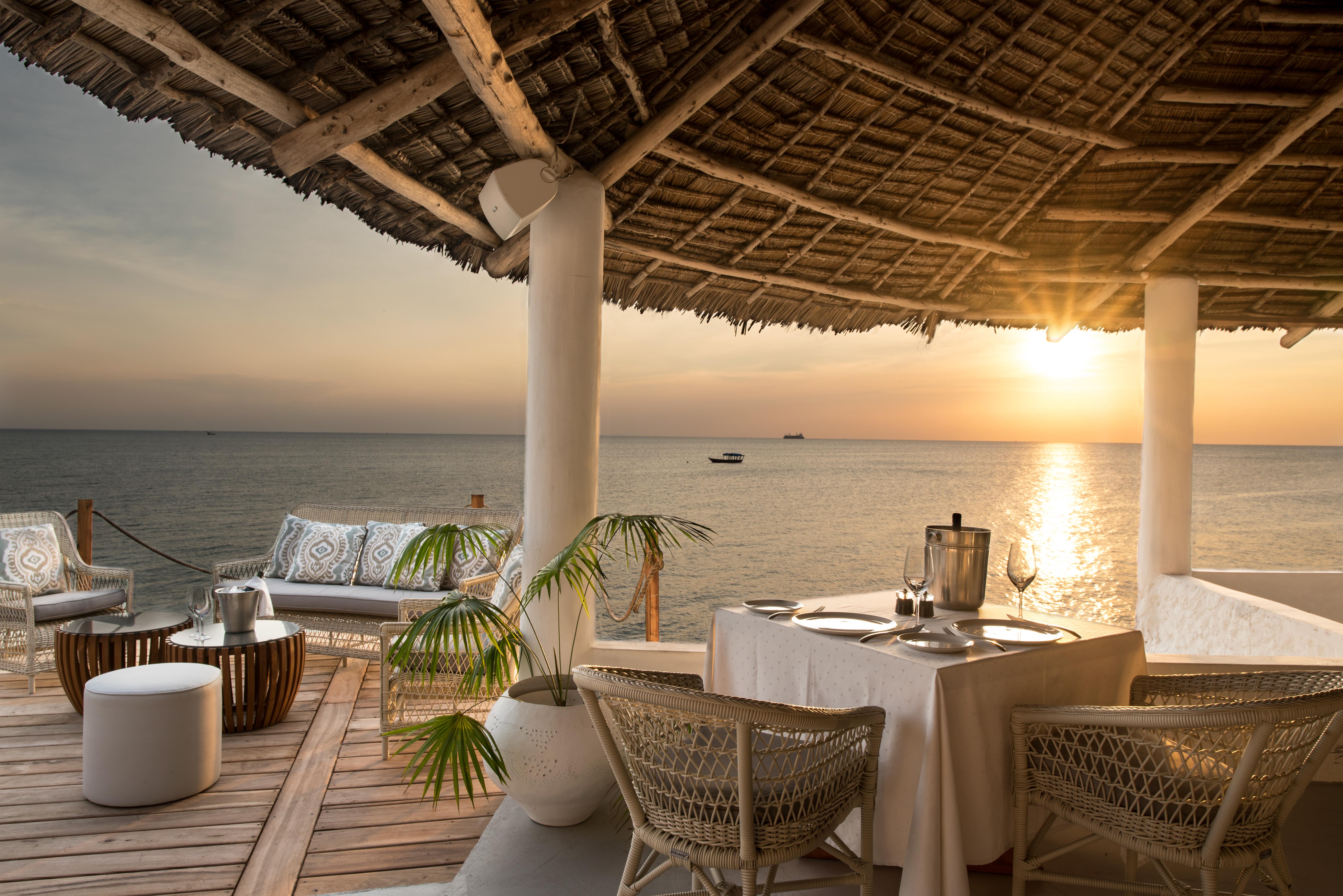 Chuini By Newmark Hotel