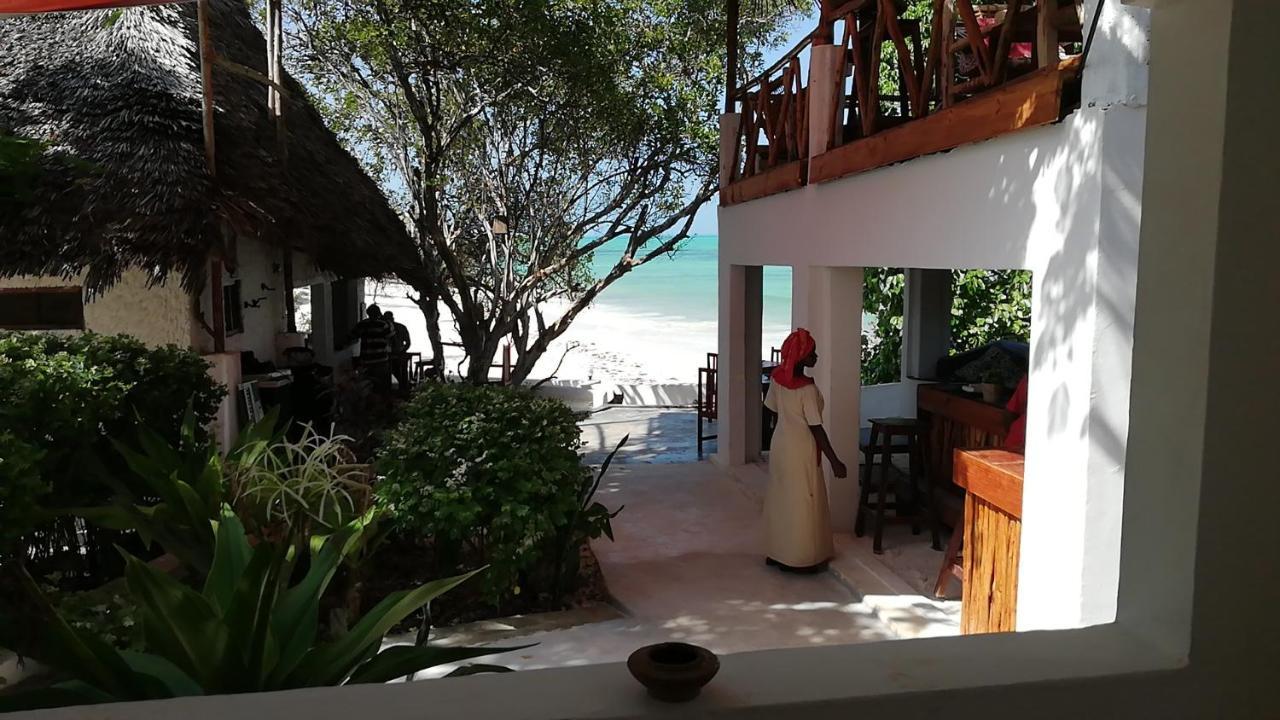 Red Monkey Lodge *