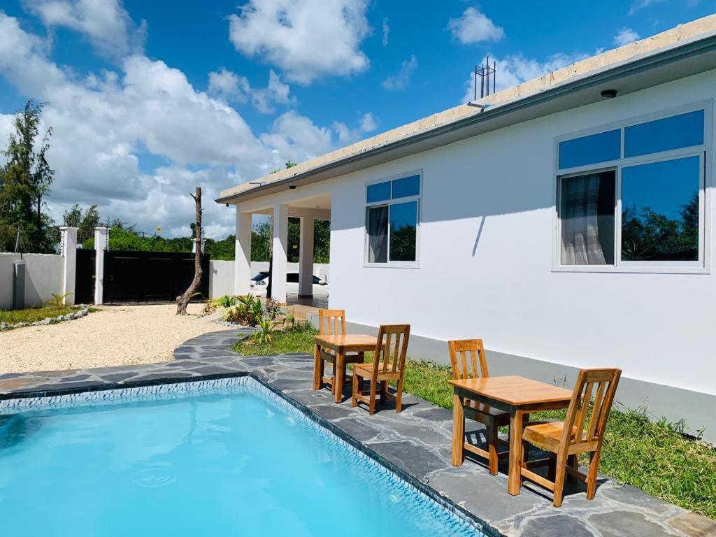 Liam Kiwengwa Zanzibar Bed & Breakfast 3*