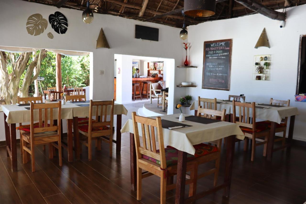 Red Monkey Lodge *