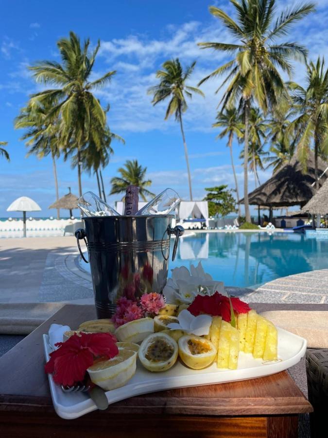 Five Palms Hotel Bwejuu