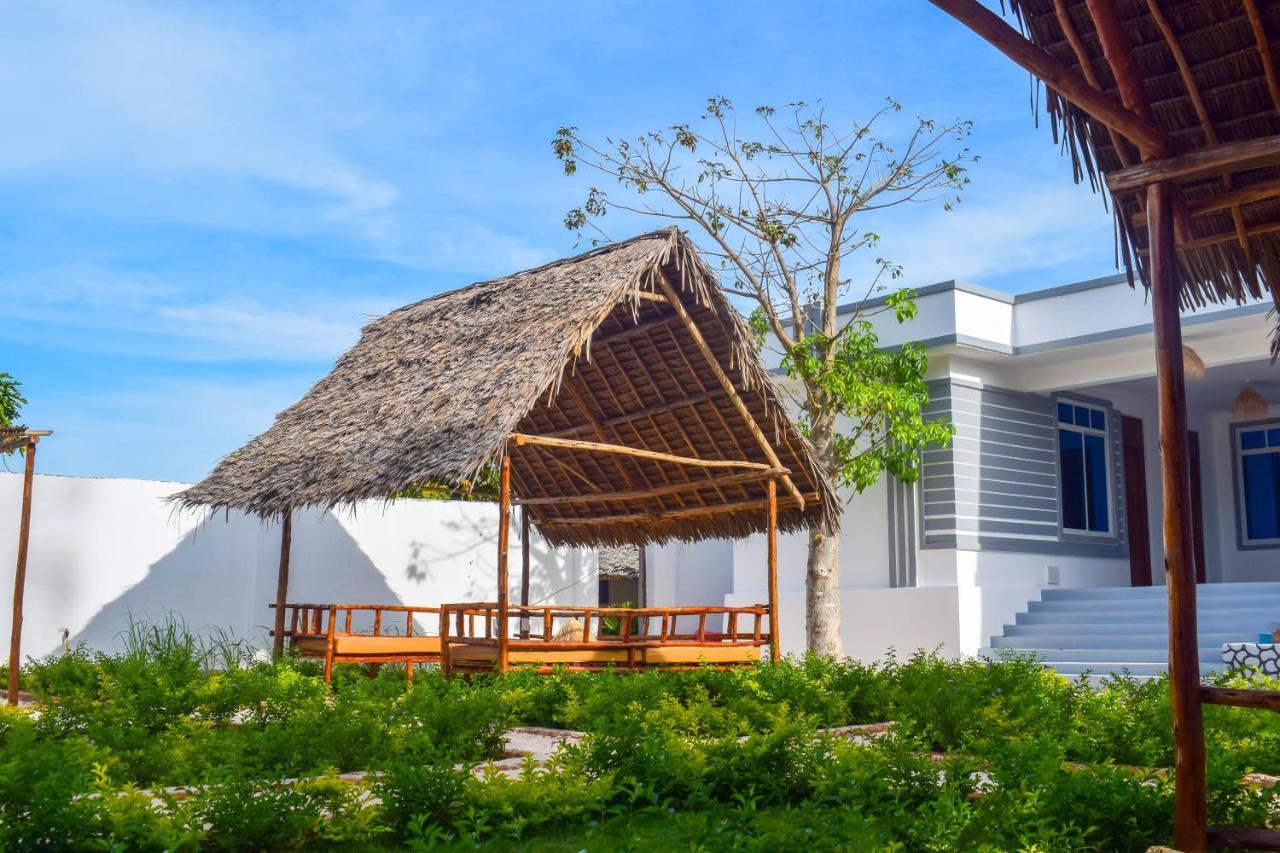 Uhuru House And Restaurant Apartment Nungwi