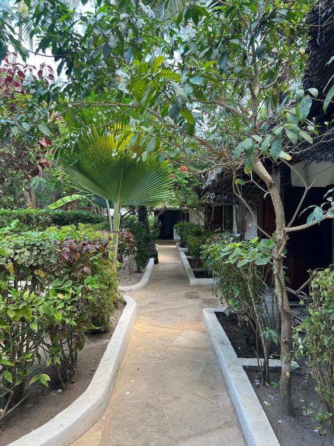 Sky & Zanzibar Hotel Pwani Mchangani