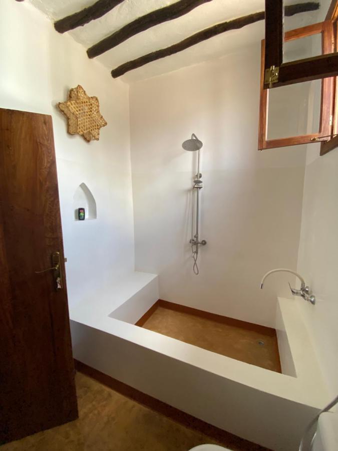 Zuzanu House Bed & Breakfast