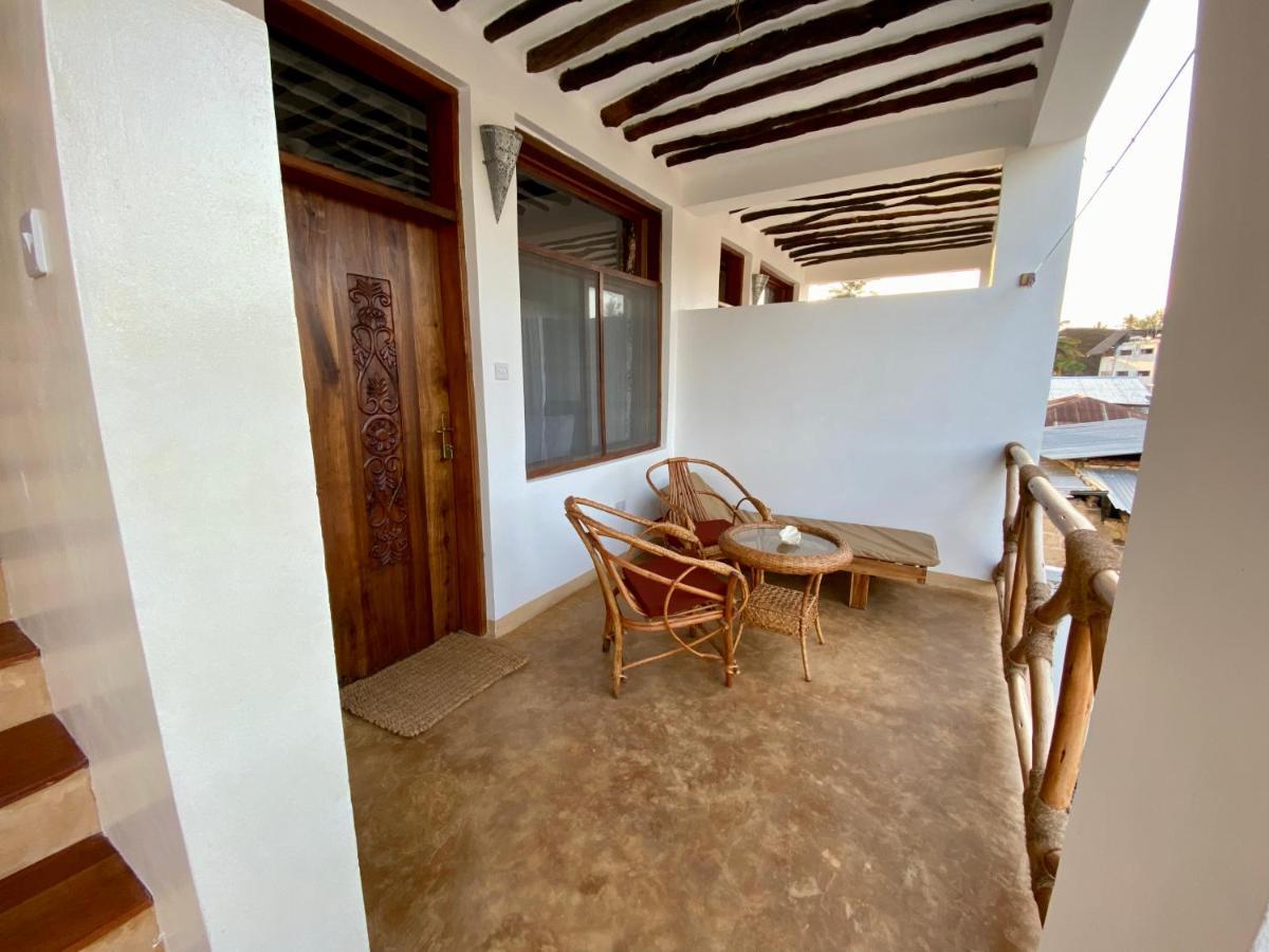 Zuzanu House Bed & Breakfast