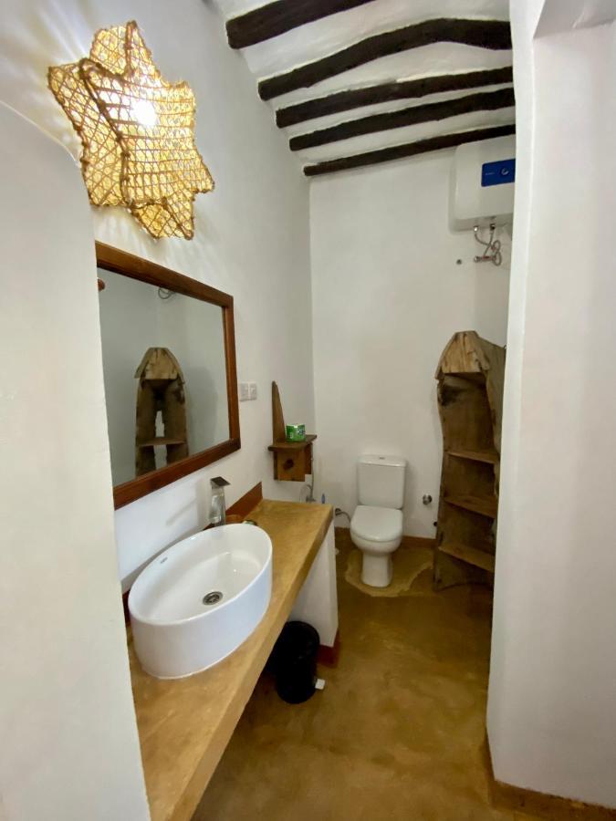 Zuzanu House Bed & Breakfast