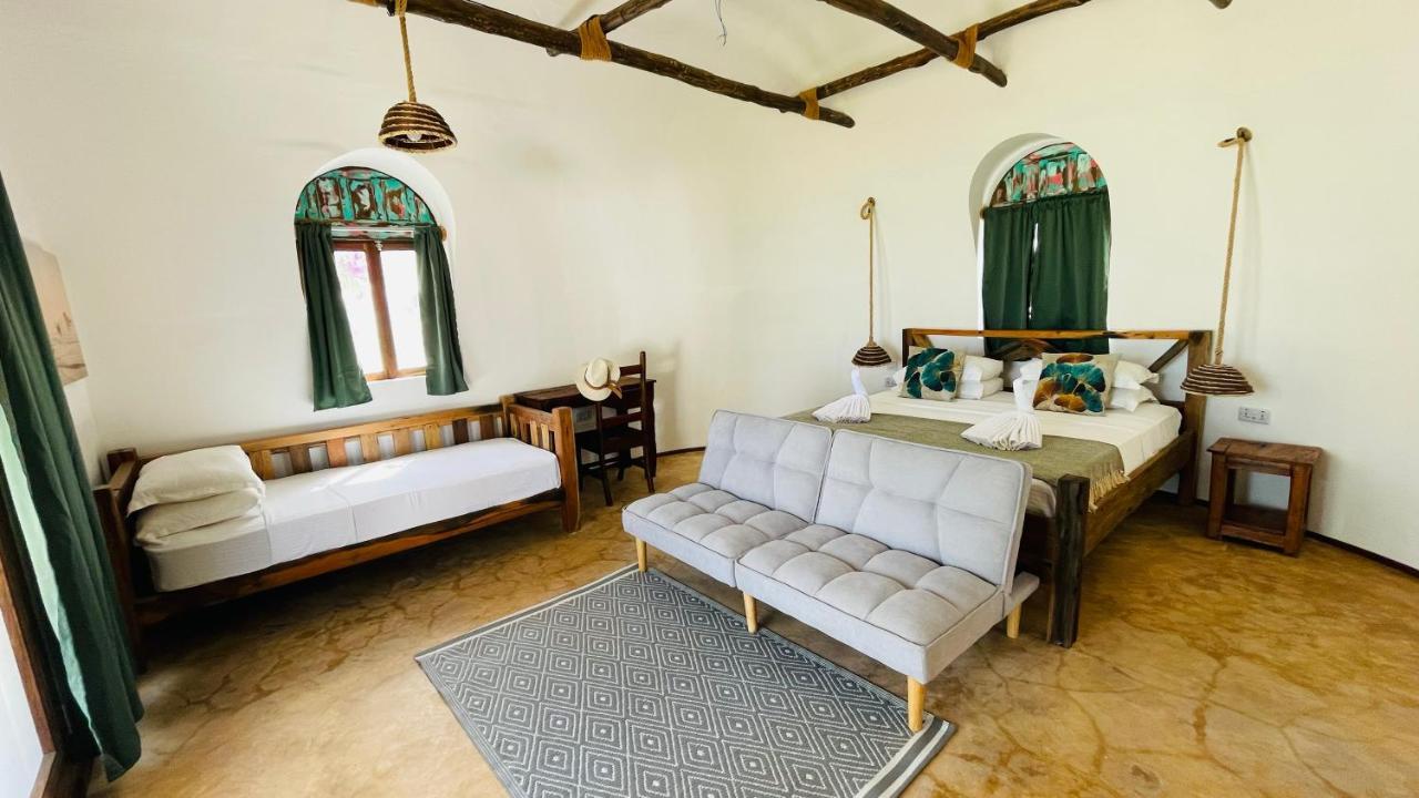 Aya Hotel