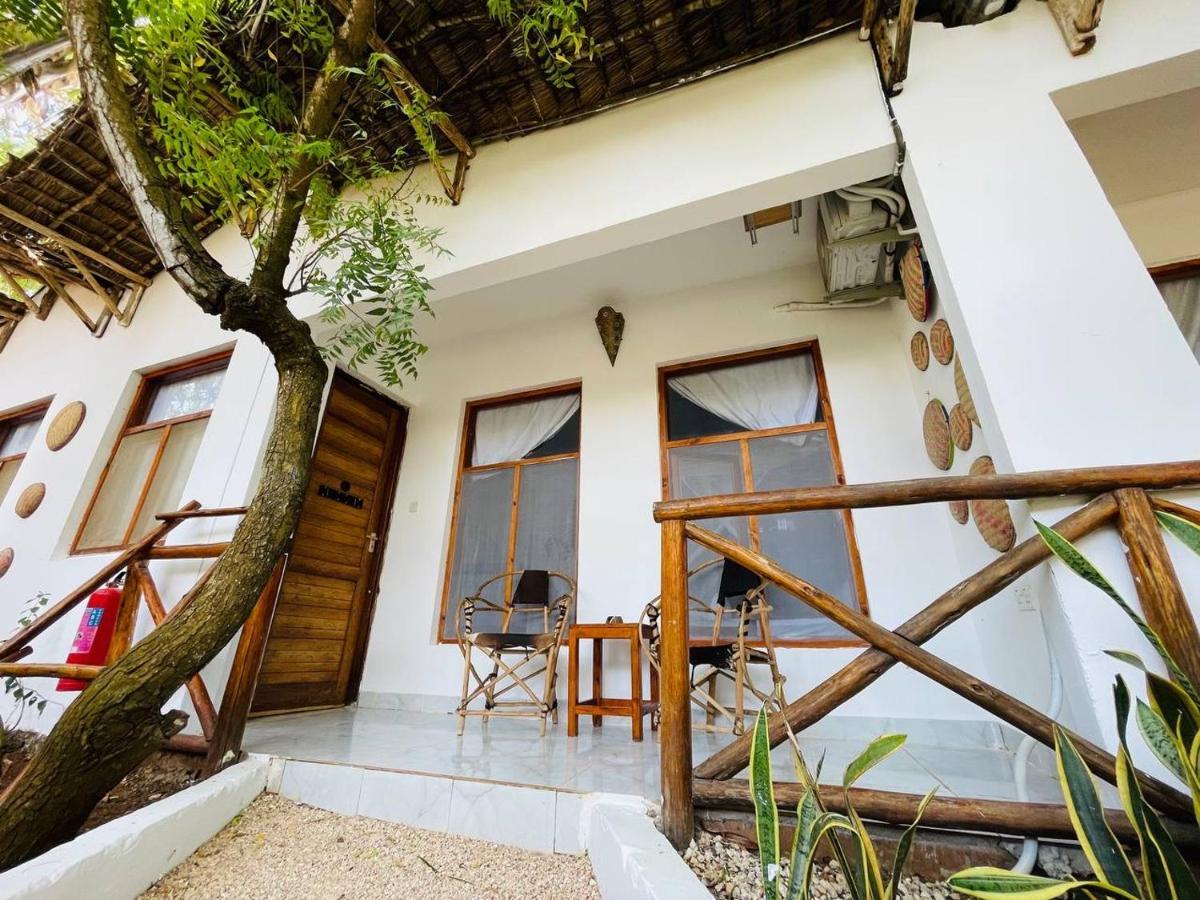 Babalao Hotel 3*