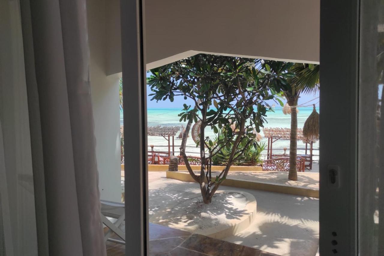 Coral Rocks & Restaurant Hotel 3*