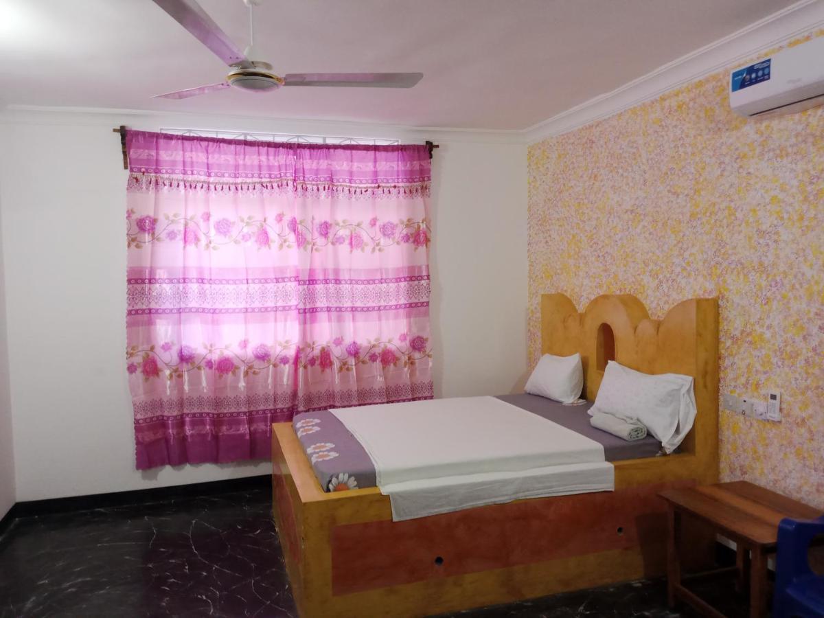 Bed & Breakfast Ndiro House