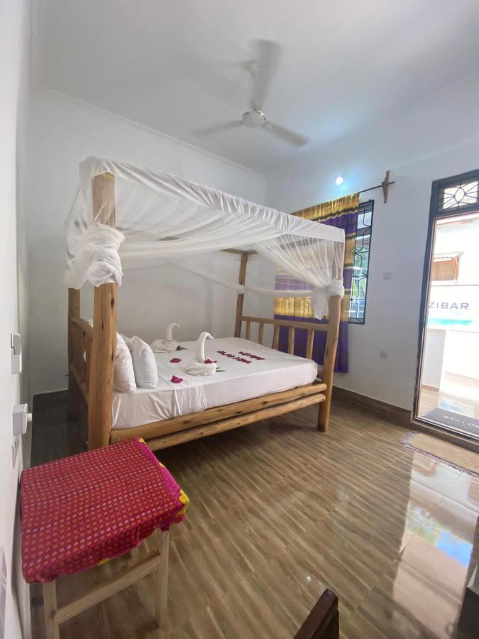 Bed & Breakfast Ndiro House