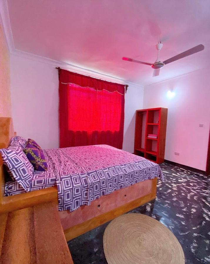 Bed & Breakfast Ndiro House *