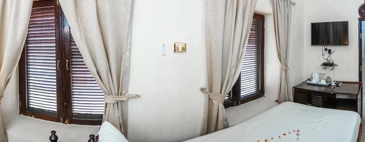 Al Johari & Hotel 3*