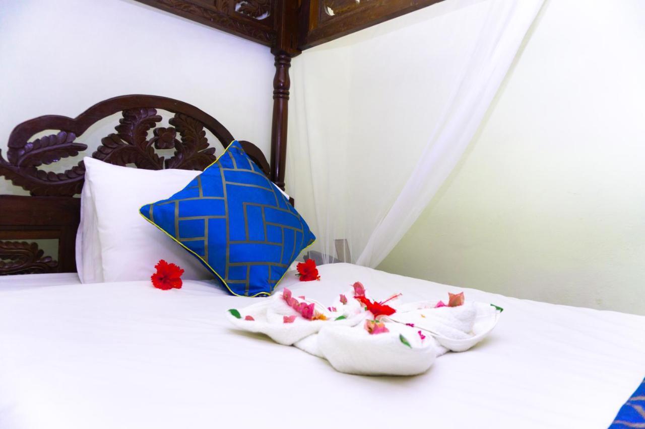 Al Johari & 3* Zanzibar