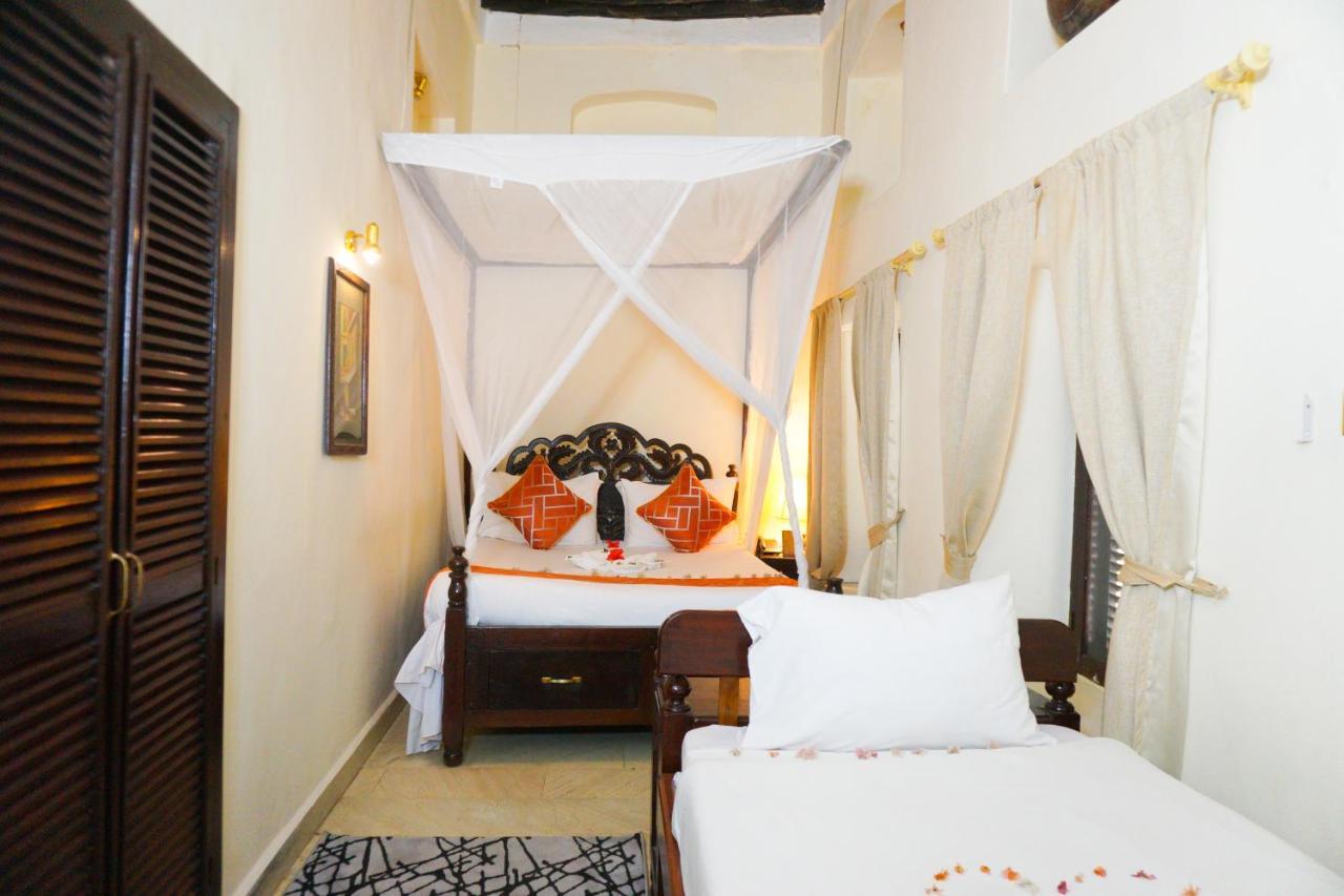 Al Johari & 3* Zanzibar