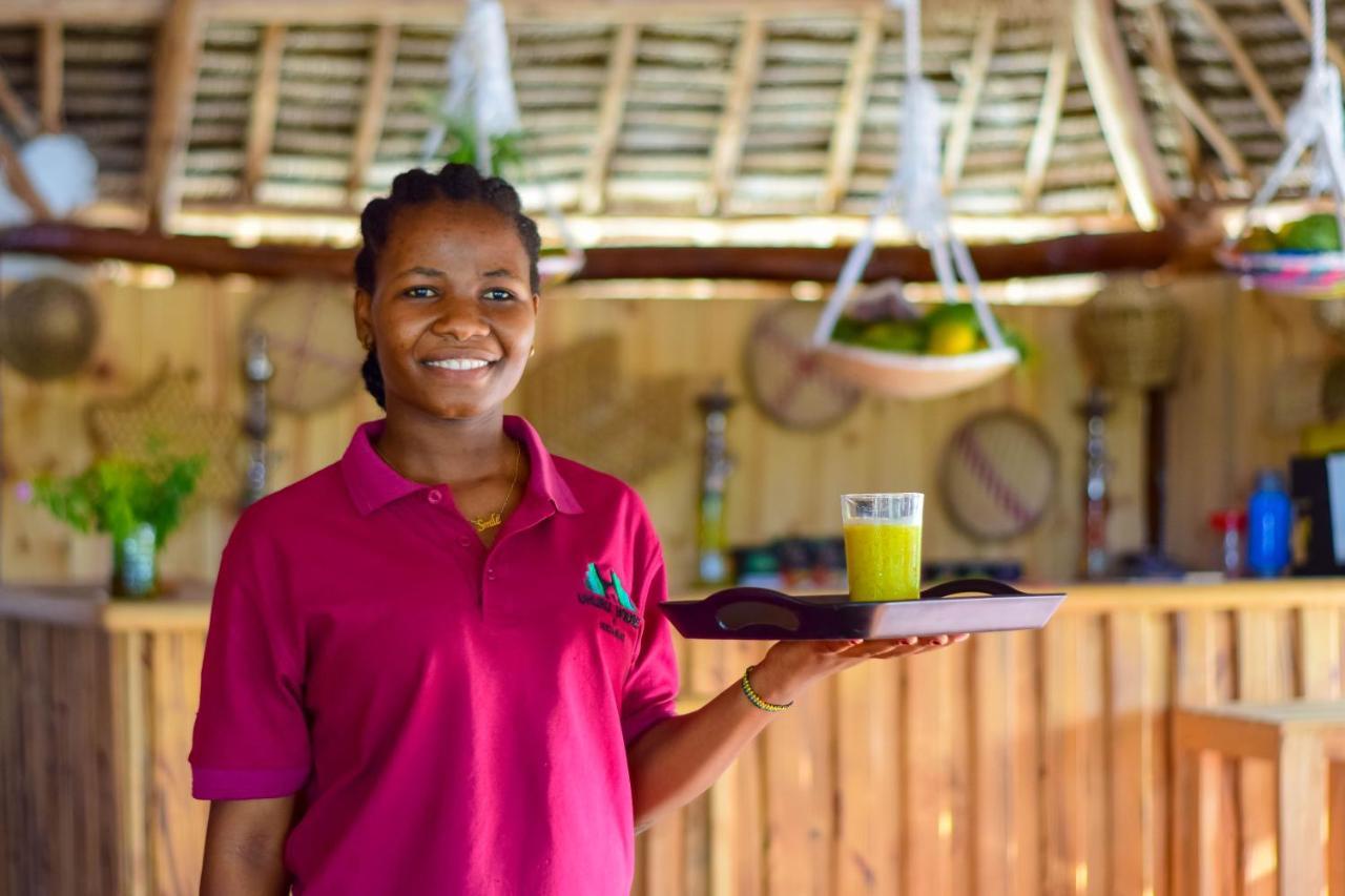 Uhuru House And Restaurant