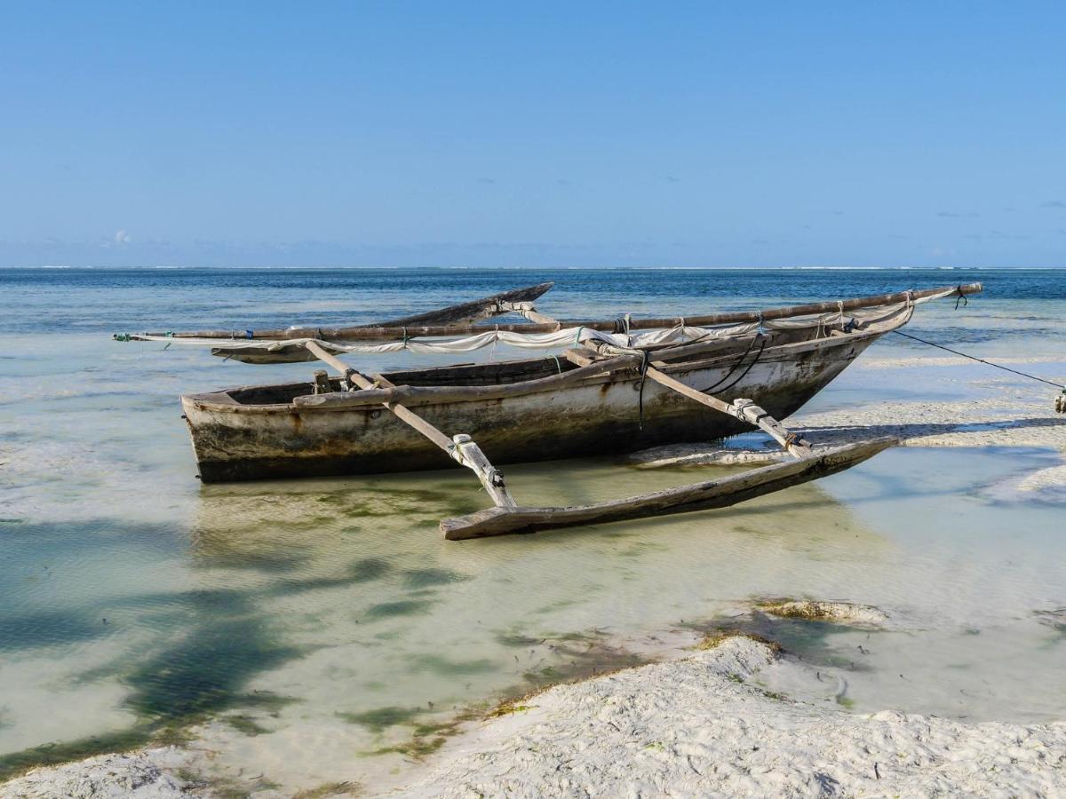 Deluxe Beachfront Penthouse With Panoramic Ocean Views Kiwengwa (Zanzibar)