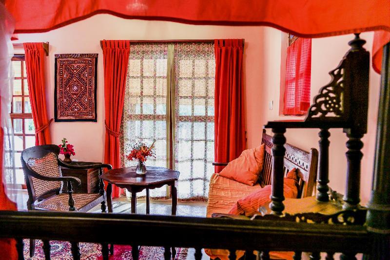 Rocks Hotel 4*
