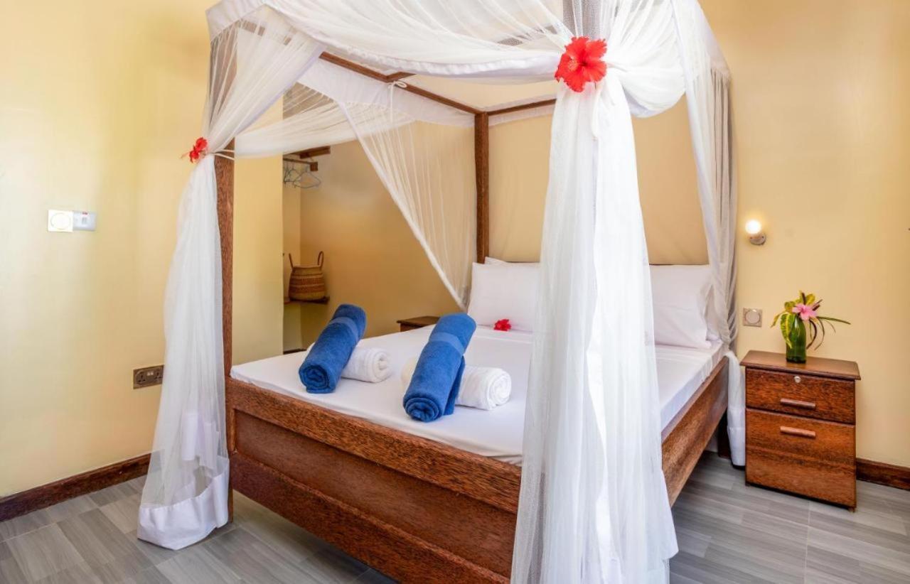 Amber Bed & Breakfast *