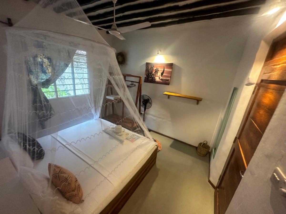 The African Paradise 3* Bwejuu