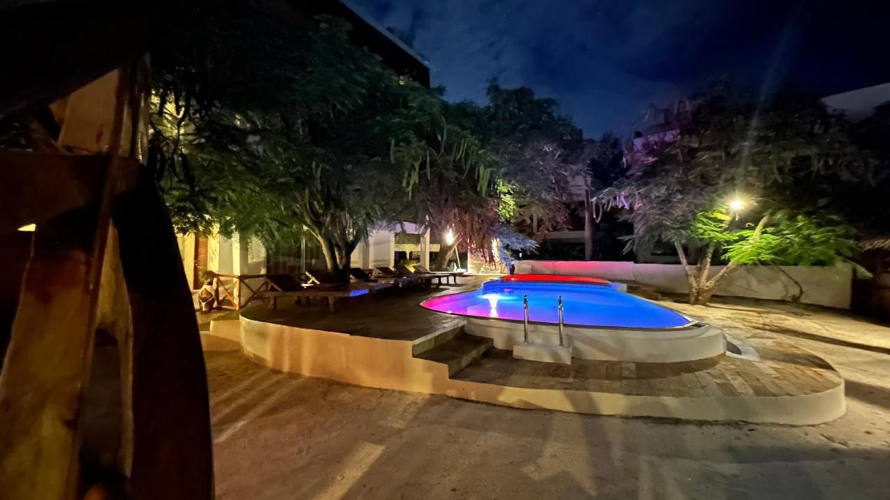 Hotel Double A Nungwi