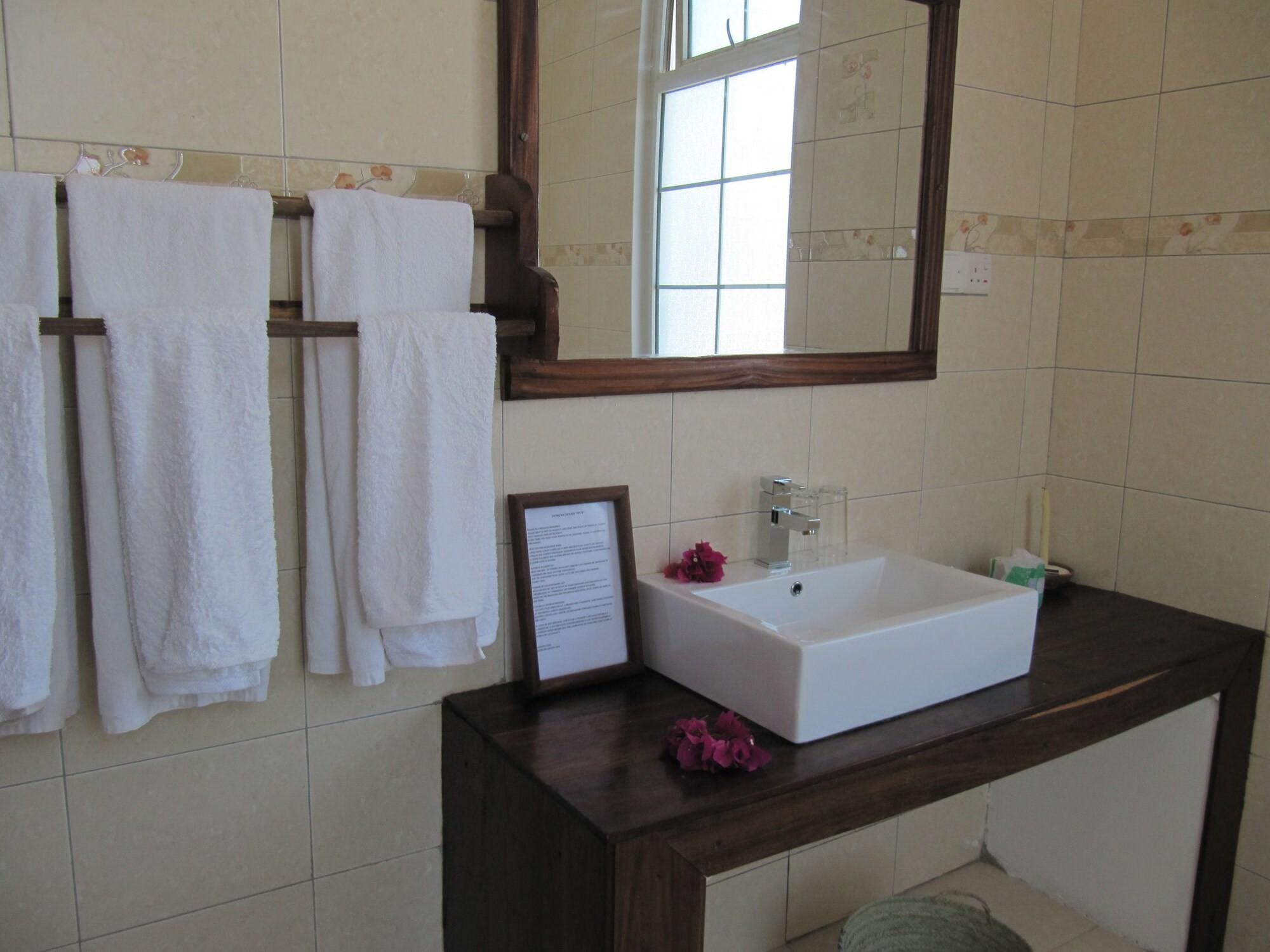 Albatross Ocean View Hotel 4*
