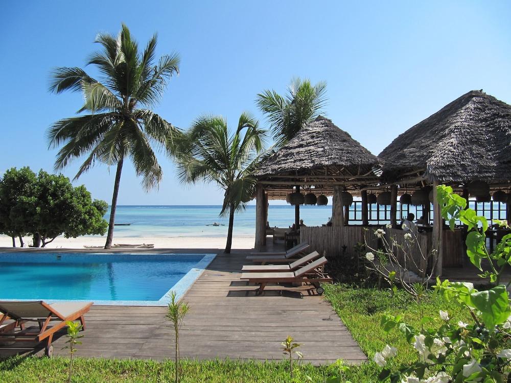 Albatross Ocean View Hotel Dongwe