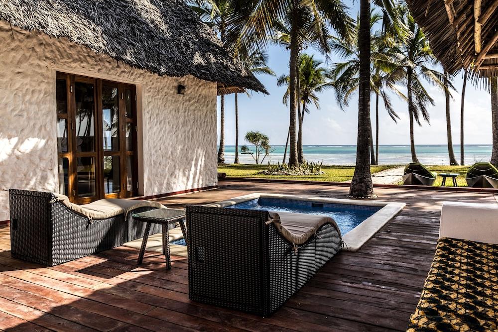 Karafuu Hotel 5*