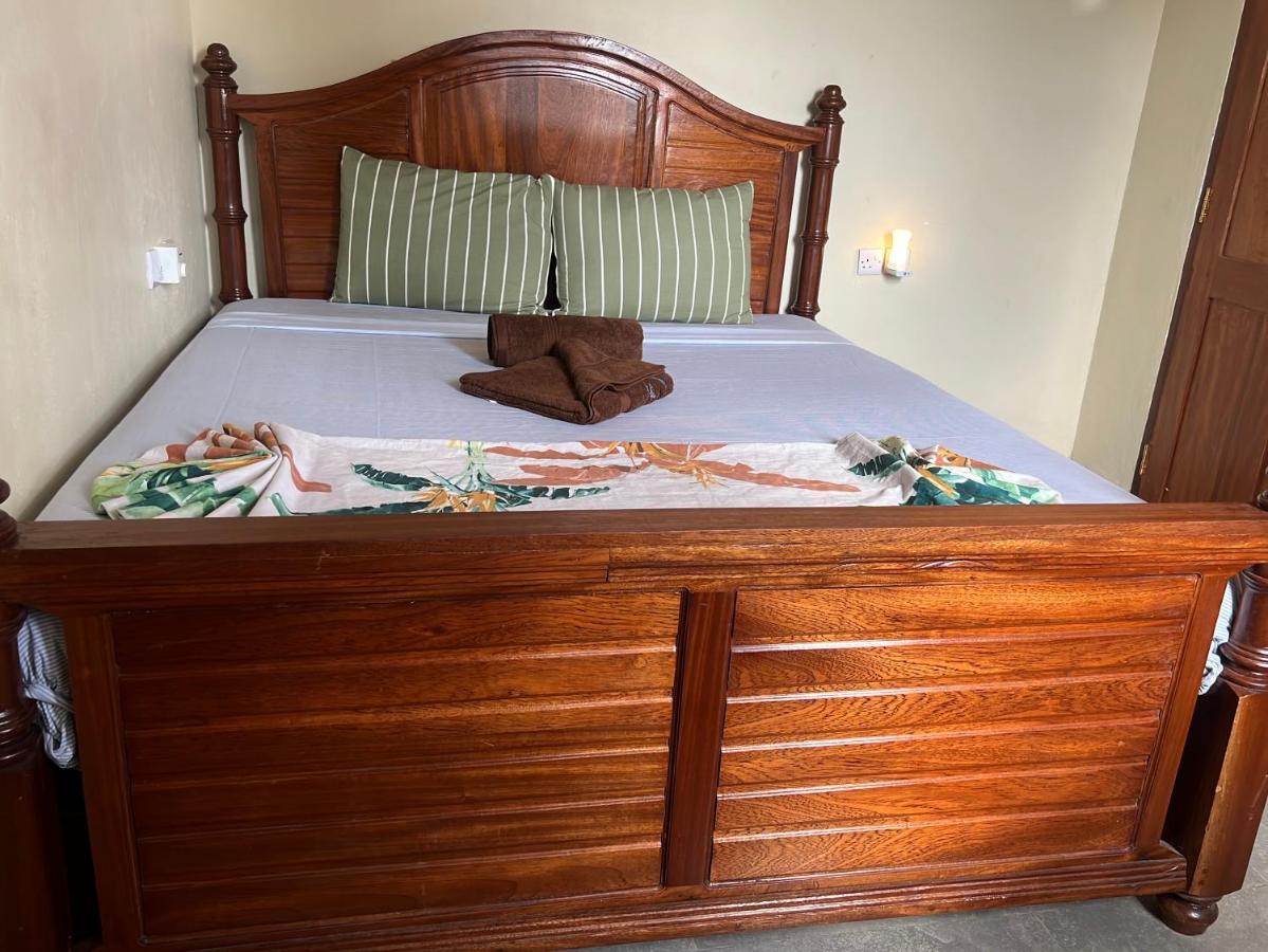 Terrapin Village And Guest house *