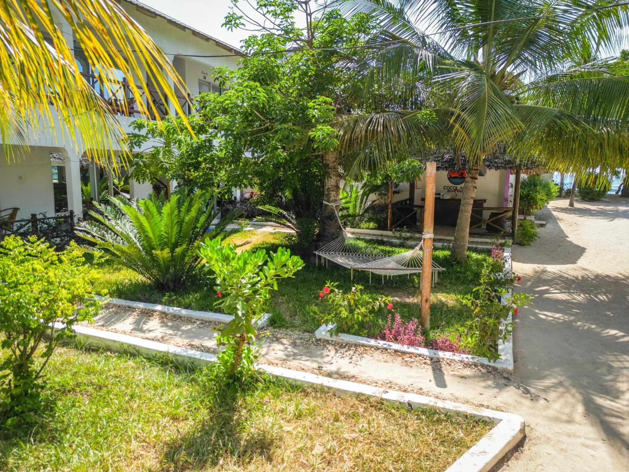 Cocolala House Bed & Breakfast *