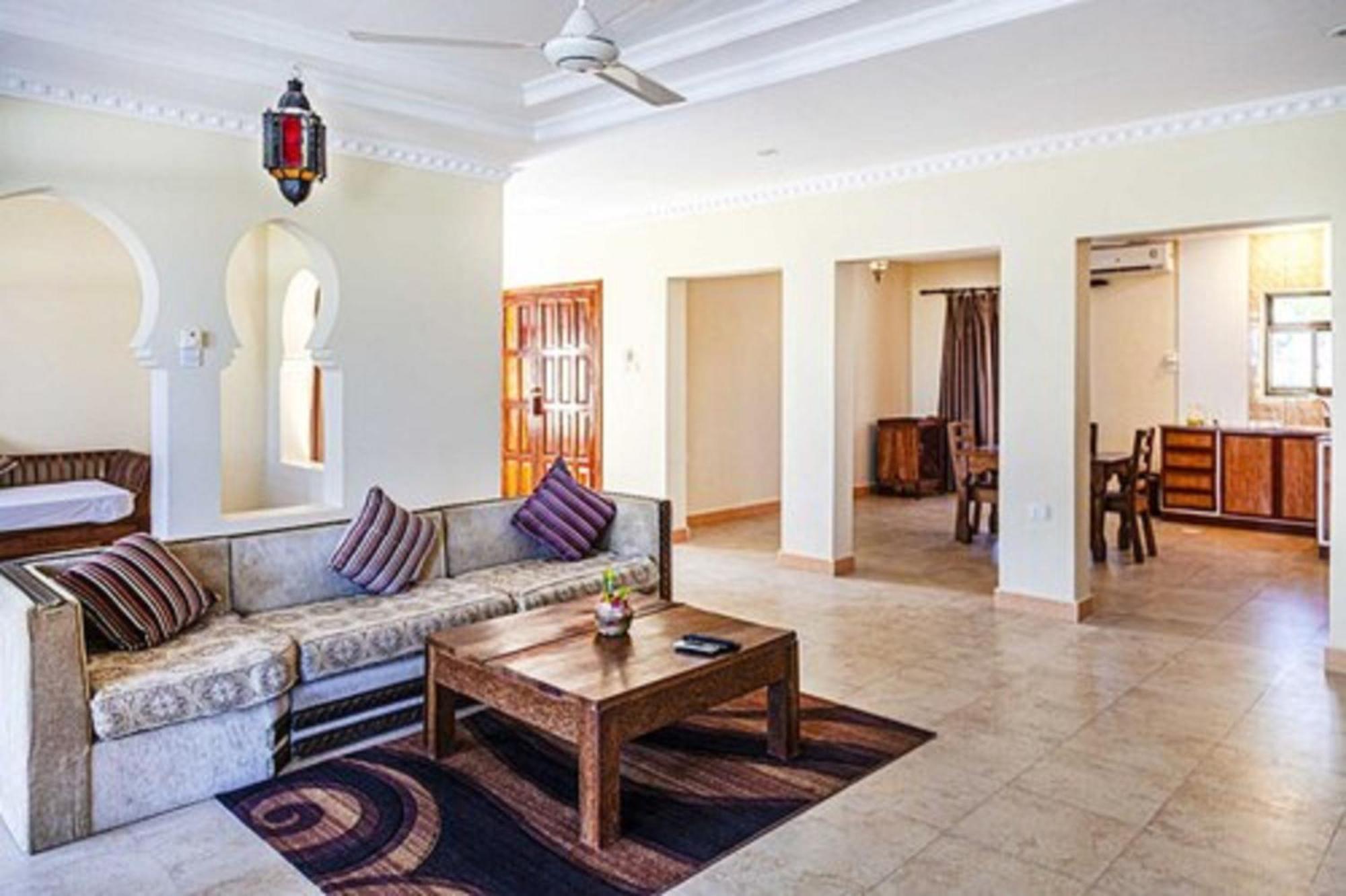Vrclub Palms Hotel Paje