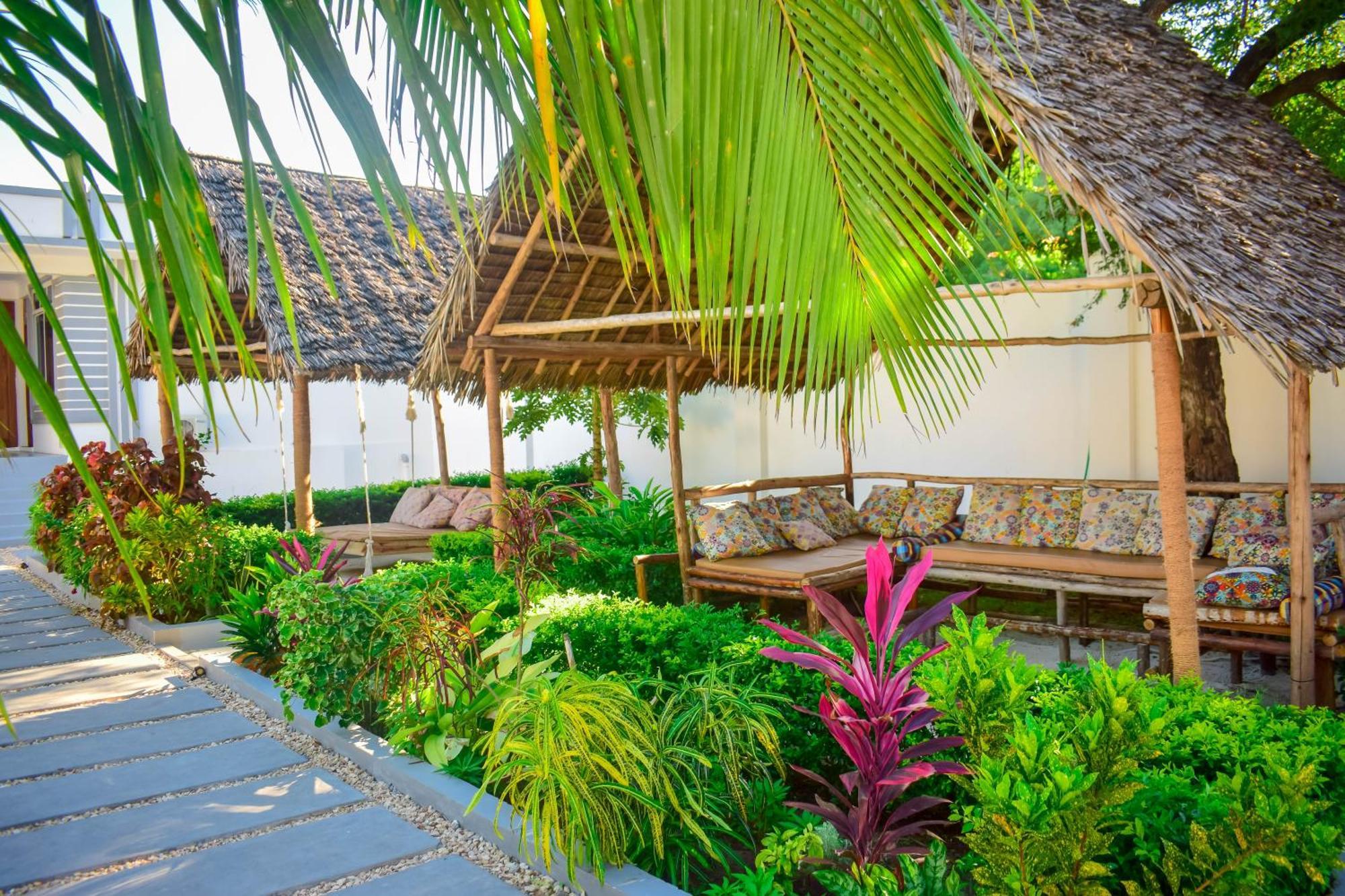 Uhuru House And Restaurant * Nungwi
