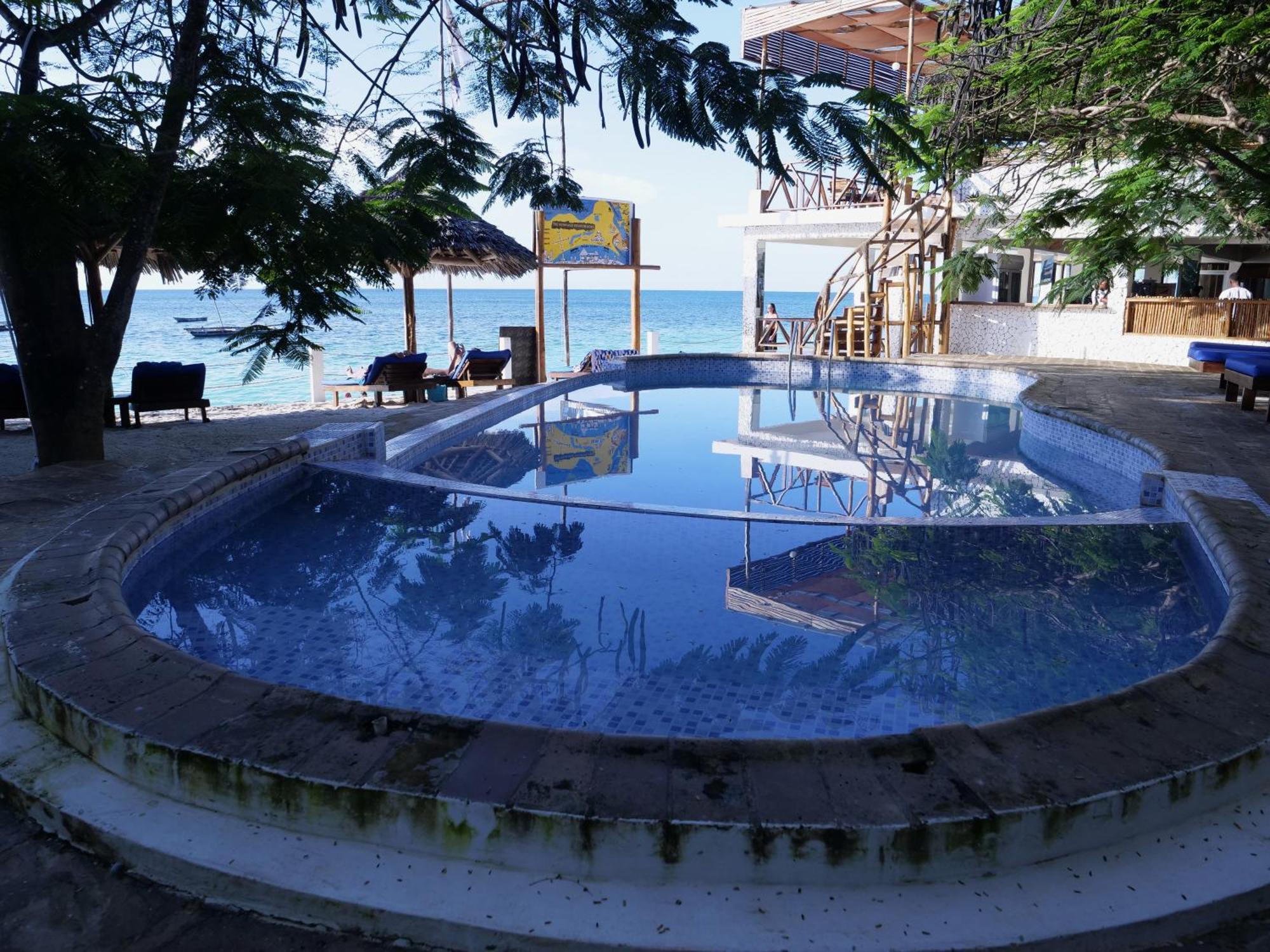 Double A Hotel 4*