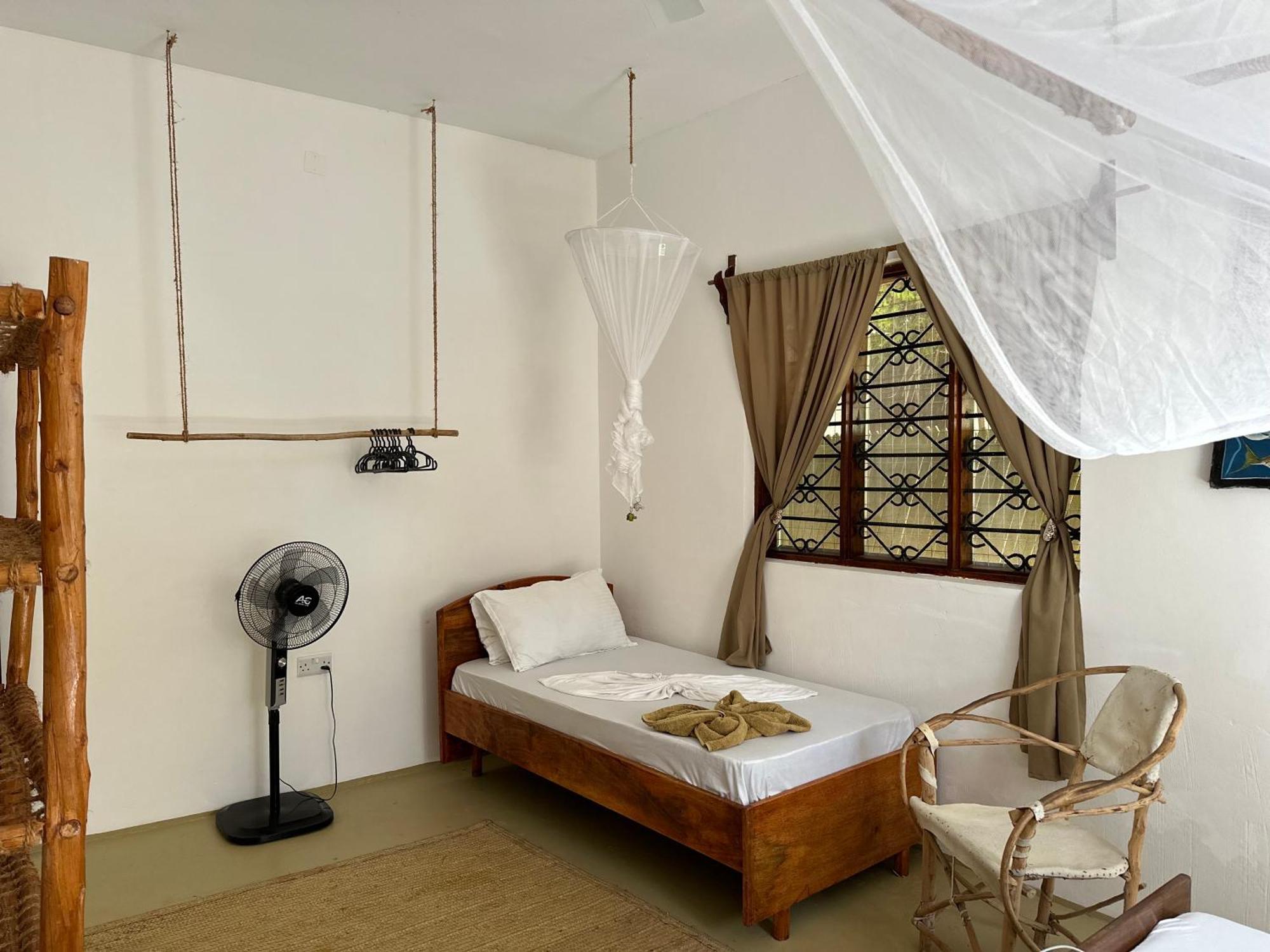Bed & Breakfast Mlango House Ii Paje
