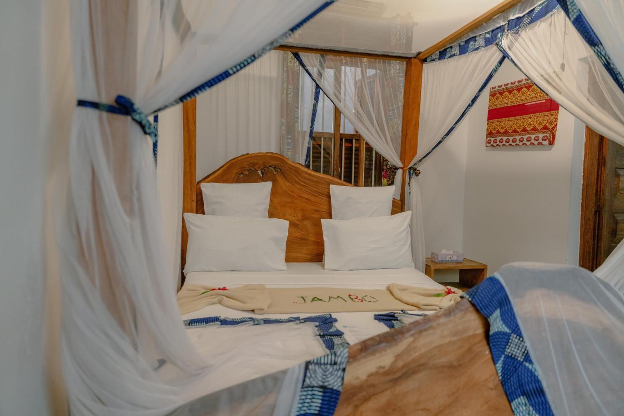 Shoki Shoki House Stone Town Hotel
