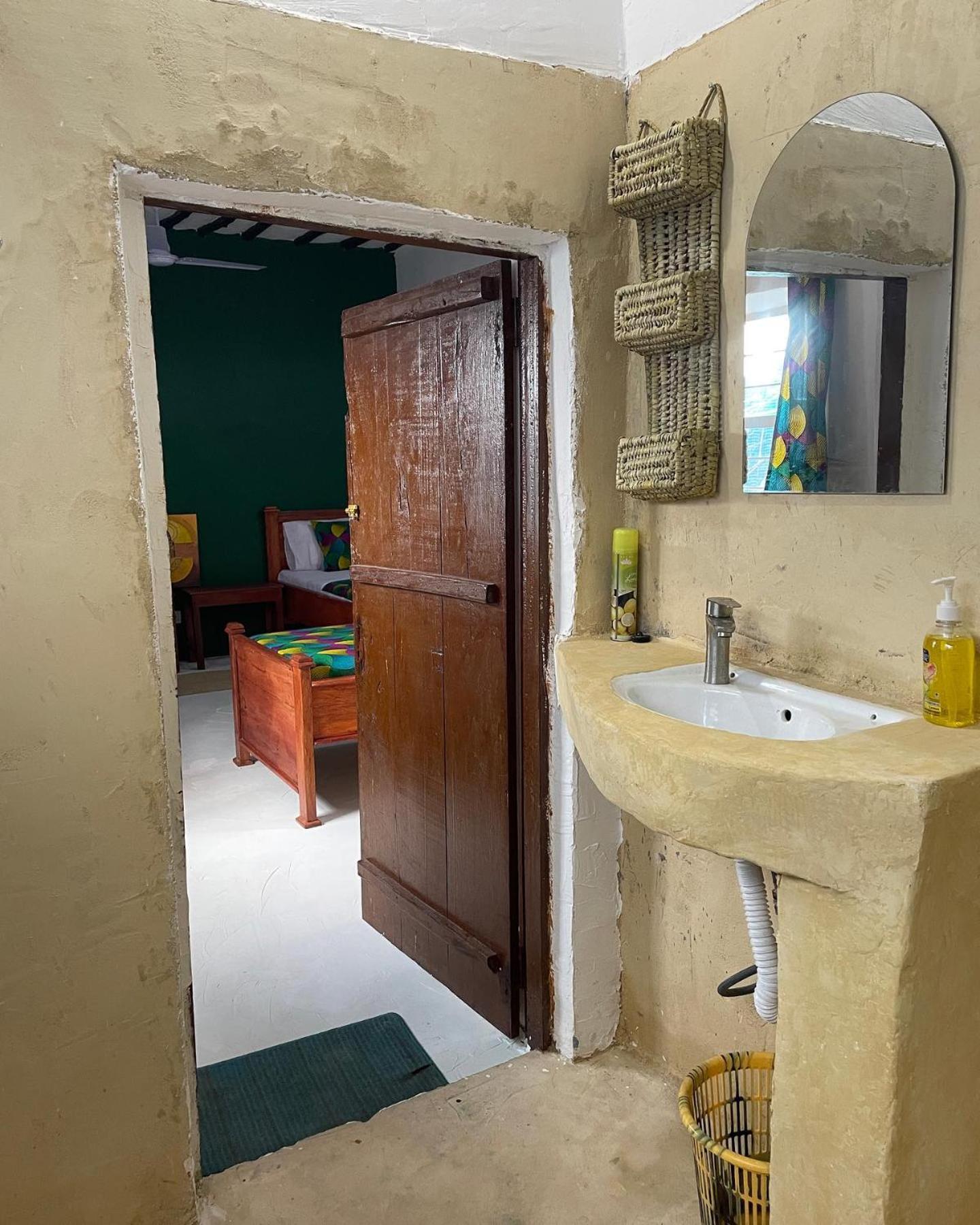 Malaika House Bed & Breakfast