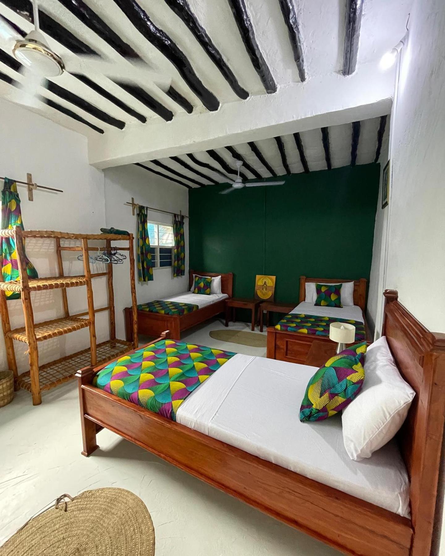 Bed & Breakfast Malaika House