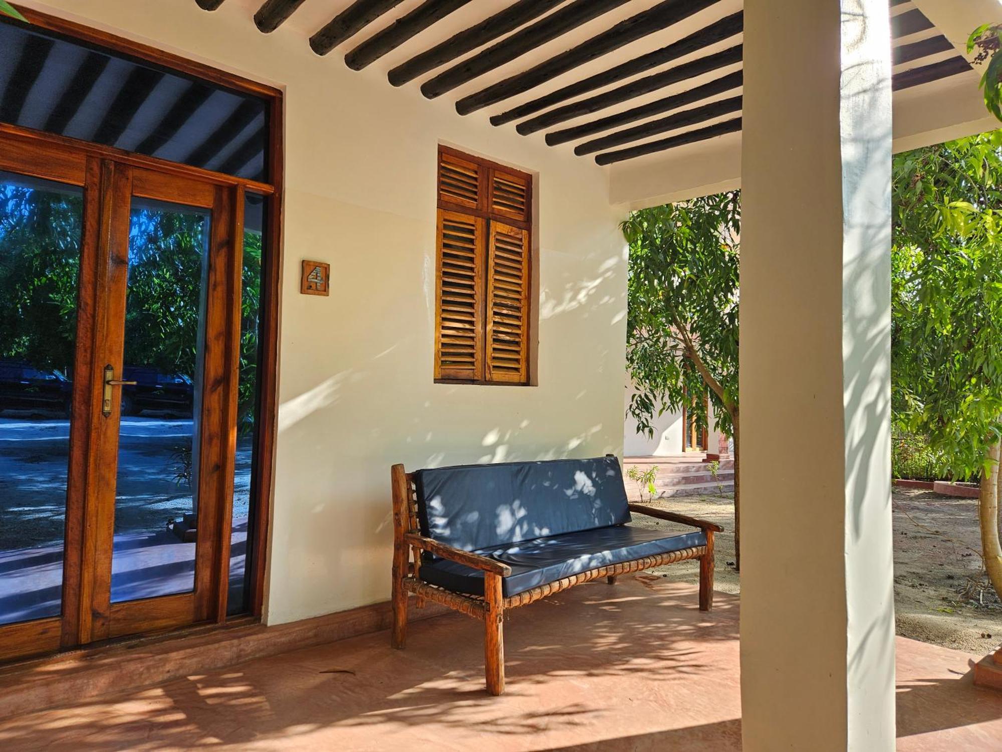Bed & Breakfast Karibu Maisha *
